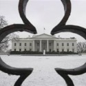 Spring snowstorm hits central states, pushes east