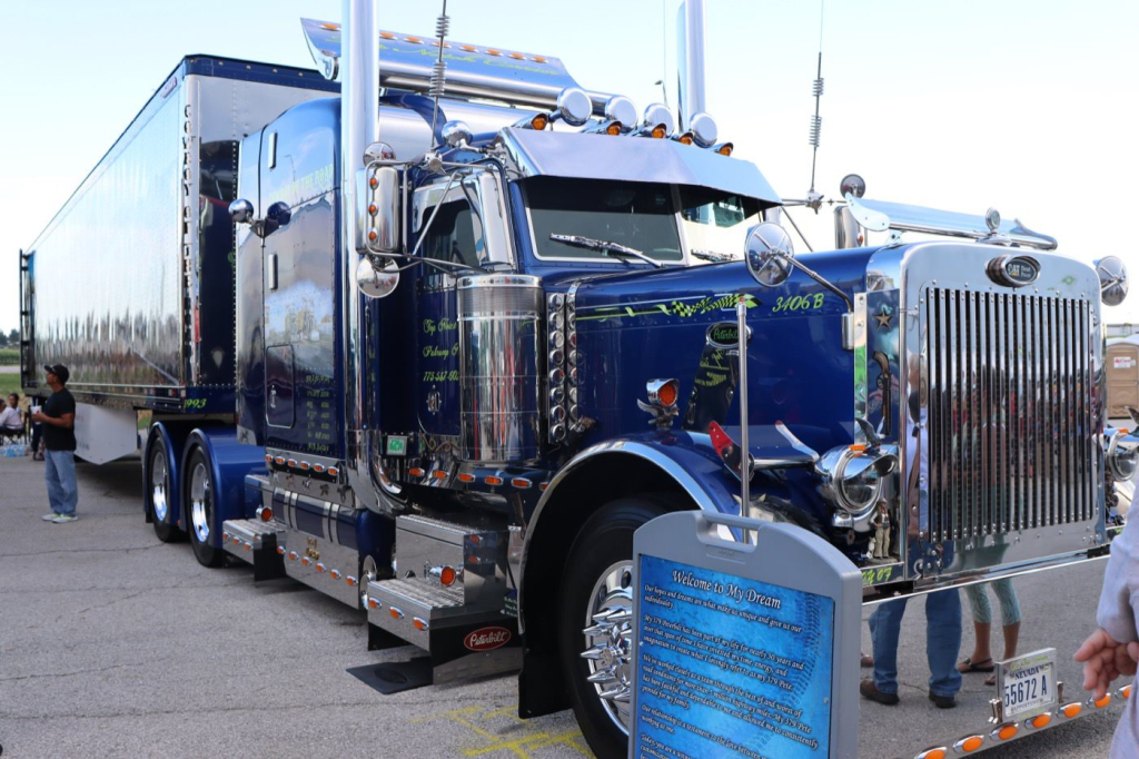 BEST OVERALL THEME WINNER – Marcel Pontbriand, Pahrump, NV – 1989 Peterbilt 379 & 2015 Great Dane – Cowboy of the Road